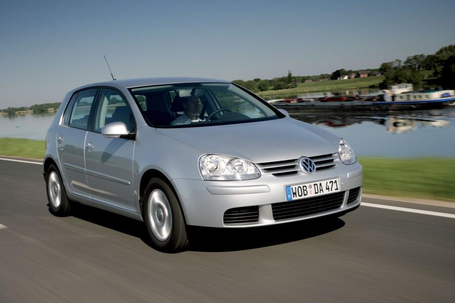  Volkswagen Golf 2004 года  (фото 50 из 170)